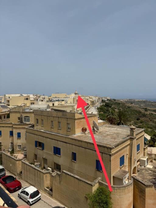Penthouse With Seaviews Apartament *