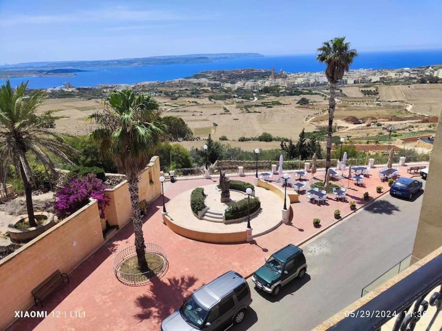 Apartament Penthouse With Seaviews *